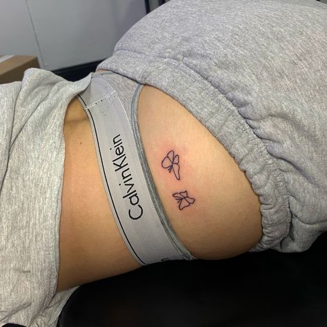 Small Buttcheek Tattoo Women, Tattoos For Buttocks For Women, Tattoo Ideas On Buttcheek, Simple Tattoos Hip, Butterfly Bum Tattoo, Tattoo On Buttocks For Women, Bum Tattoos For Women, Butterfly Tattoo On Hips, Tattoo On Bum For Women