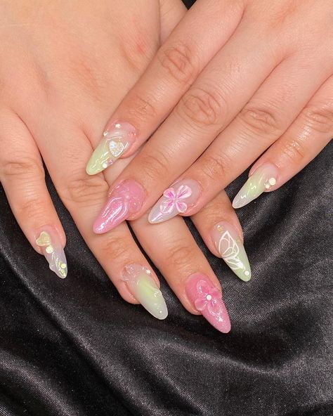 Hawaii Nails, Fairy Nails, Green Nail Art, Summery Nails, Lines On Nails, Blush Nails, Pretty Nail Art Designs, Really Cute Nails, Striped Nails