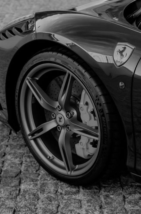 Ferrari Berlinetta, Lamborghini Supercar, White Ferrari, Photo Noir, Euro Cars, White Car, Big Car, Sport Car, Ferrari Car