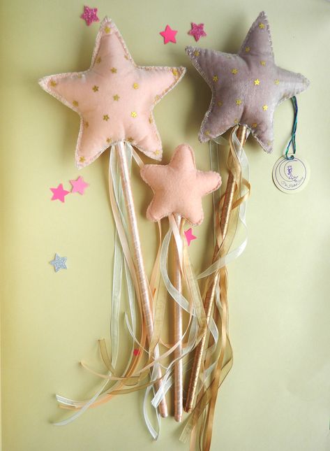 Fairy Wands Diy, Princess Wands, Wedding Wands, Star Wand, Diy Wand, Princess Fairy, Felt Fairy, Fairy Wands, Fairy Parties