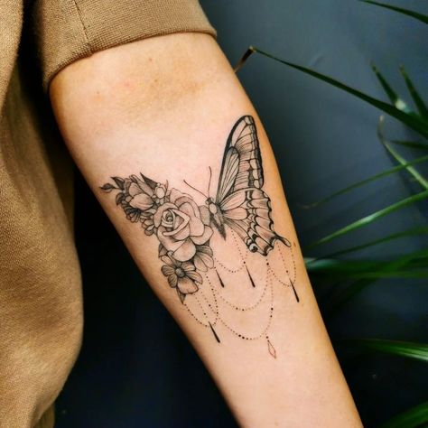 Butterfly floral tattoo by @becca.mills.tattoos Butterfly Chandelier Tattoo, Floral Chandelier Tattoo, Whimsical Butterfly Tattoo, Butterfly Floral Tattoo, Chandelier Tattoo, Boho Tattoo, Simple Butterfly Tattoo, Butterfly Chandeliers, Butterfly Tattoo Meaning