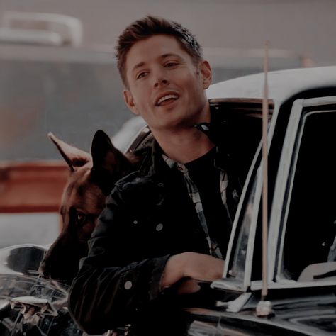 Supernatural Pfp, Niches Ideas, Dean Winchester Aesthetic, Winchester Aesthetic, Supernatural Characters, Characters References, Supernatural Aesthetic, Bobby Singer, Supernatural Wallpaper