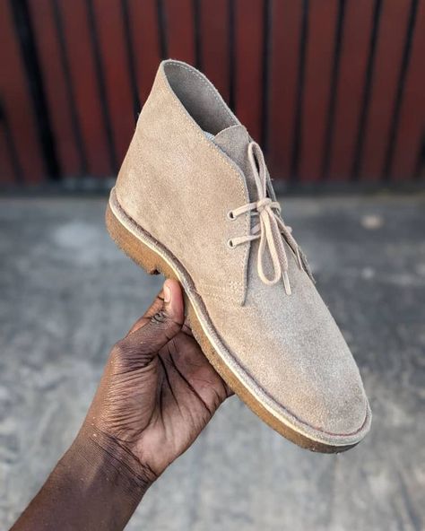 SOLD OUT ✅ Clarks desert boot ||size 41/42 Uk 7.5 || price 50,000 tsh only ————————- ♟Materials Upper pure leather Sole natural rubber ————————— ♟Location Sinza kivulini Maarifa street 39 ——————— ♟contacts pientoshoes@gmail.com Normal call +255766077575 ——————- ♟price Tsh 50,000 only _____________ #viatuvyakiume #mtumbagrade1👌 #clarksdesertboots #boots #clarksoriginals #pientoshoes Clarks Desert Boot, Desert Boot, White Stag, Desert Boots, Clarks Originals, Natural Rubber, Men's Fashion, 50 %, Pure Products