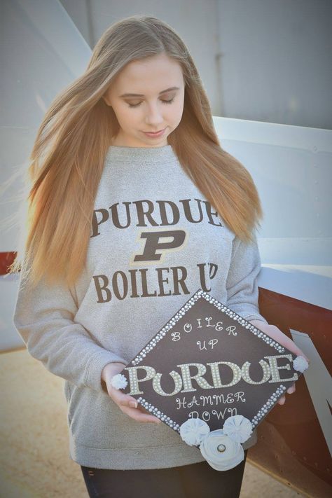 Purdue Graduation Pictures, Purdue Cheerleader, Purdue Basketball Wallpaper, College Graduation Cap Decoration, Cap Decorations, Graduation Cap Decoration, Grad Pics, Grad Cap, College Graduation