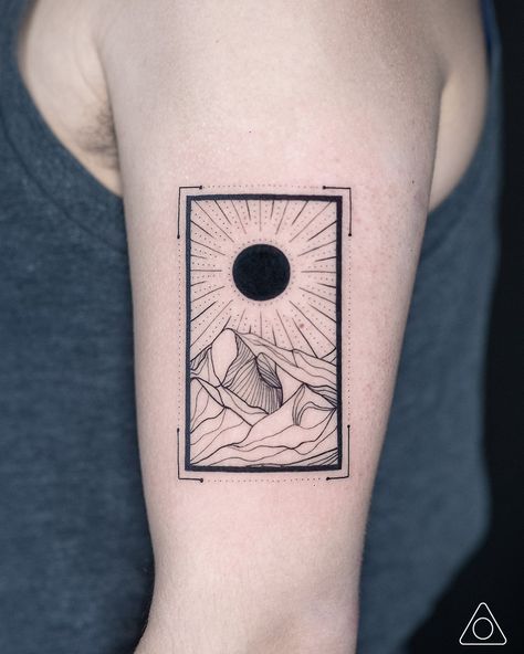 Rectangle Shape Tattoo, Rectangular Tattoo Design, Tattoos With Square Border, Square Shape Tattoo, Masculine Geometric Tattoo, Tattoo In A Rectangle, Tattoos In Squares, Tattoo Rectangle Frame, Framed Mountain Tattoo