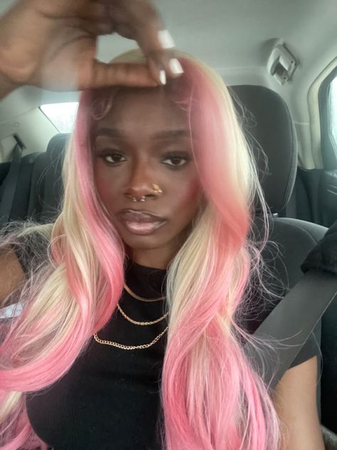 Blonde Hair With Pop Of Color, Types Of Hair Color, Pink Ideas, Car Selfie, Blonde Bangs, Sew In Hairstyles, Black Hair Extensions, Types Of Hair, Cool Makeup Looks