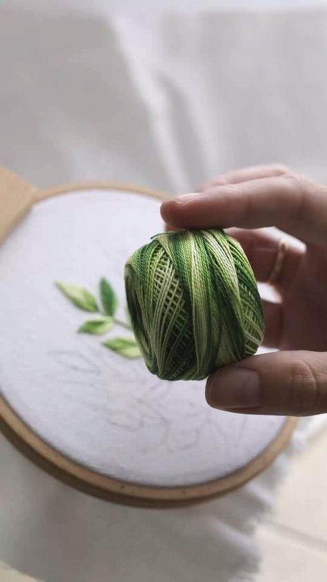 Variegated embroidery threads design in 2022 Stitching Diy, Projek Menjahit, Basic Hand Embroidery Stitches, Simple Hand Embroidery Patterns, Ribbon Embroidery Tutorial, Embroidery Lessons, Diy Embroidery Designs, Hand Embroidery Patterns Flowers, Hand Embroidery Videos