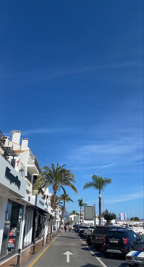 Porto Banus Marbella, Marbella Spain Aesthetic, Marbella Aesthetic, Marbella Puerto Banus, Ghana Travel, Marbella Club, Spain Aesthetic, Rich Fashion, Puerto Banus