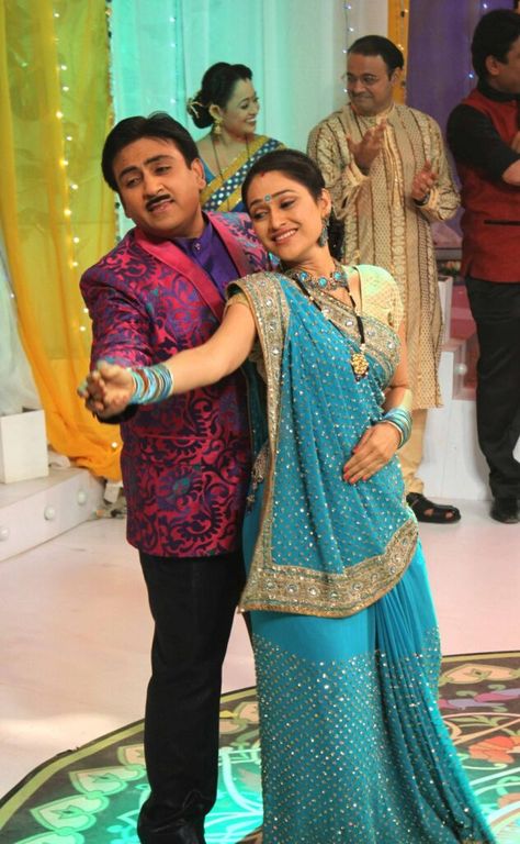 Every time Daya Ben And Jethalal Melted Our Hearts  https://www.iwmbuzz.com/television/photos/every-time-daya-ben-jethalal-melted-hearts/2019/10/17  #dayaben #jethalal #tmkoc #TaarakMehtaKaOoltahChashmah Jethalal And Daya Photo, Tmkoc Wallpaper Aesthetic, Tarak Mehta Ka Ulta Chashma Photo, Jethalal And Tarak Mehta Friendship, Jethalal Photo, Tmkoc Wallpaper, Jethalal Daya, Tarak Mehta Ka Ulta Chashma, Disha Vakani