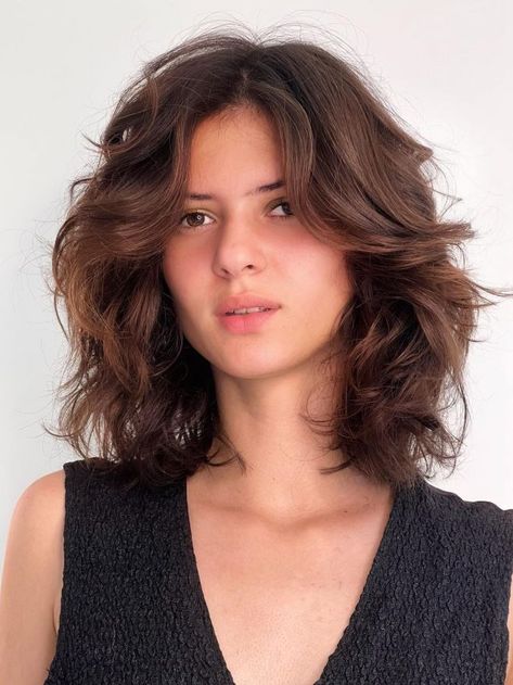 10 Trendy Ways to Style a Butterfly Haircut - The Right Hairstyles Messy Shoulder Length Hairstyles, Layered Hair Short Wavy, Messy Haircut Medium, Shoulder Length Haircut Wavy Hair, Brown Wavy Short Hair, Short Brown Hair Wavy, Shoulder Length Hair Cuts Wavy, Medium Short Length Haircut With Layers, Shoulder Length Thick Hair Styles