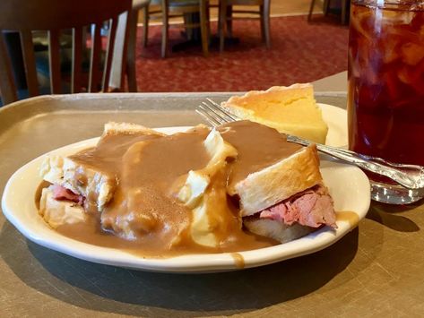 Roast Beef Manhattan from MCL Restaurant & Bakery in Indianapolis. Roast Beef Manhattan Recipe, Beef Manhattan Recipe, Beef Manhattan, Manhattan Recipe, Sugar Cream Pie, Fried Bologna, State Foods, Foods And Drinks, Easy Turkey