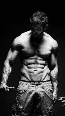 John Abraham Body Workout John Abraham Body Gym, Male Bodybuilders Posing, Indian Bodybuilders Men, Bodybuilding Poses Men, John Abraham Wallpaper, John Abraham Photoshoot, John Ibrahim, John Abraham Body, Bodybuilding Photoshoot