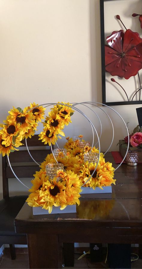 Church Anniversary Themes, Sunflower Centerpieces Diy, Sunflower Table Centerpieces, Sunflower Wedding Centerpieces, 80th Birthday Party Decorations, Quinceanera Centerpieces, Mother's Day Theme, Fall Wedding Color Schemes, Diy Graduation Gifts