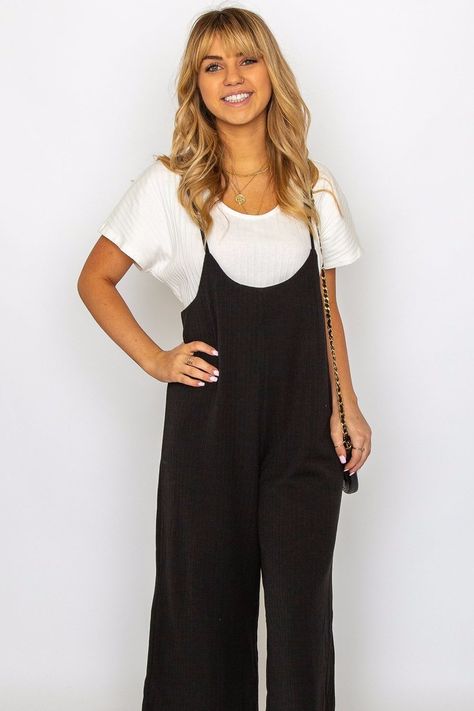 Relaxed Fit Medium Wash Overalls With Button Closure, Fitted Medium Wash Overall Romper, Jumpsuit With Shirt Underneath, Black Long Sleeve Casual Overalls, Casual Solid Bib Front Jumpsuit/romper, Casual Medium Wash Bib Front Jumpsuit/romper, Online Clothing Boutiques, Trendy Clothes For Women, Simple Outfits