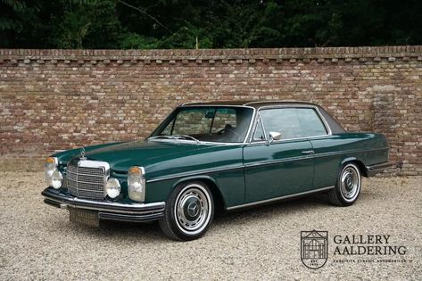 Mercedes W114, Merc Benz, Old Mercedes, Vinyl Roofing, Classic Mercedes, Mercedes Benz Classic, Mercedes Benz Cars, Benz Car, White Aesthetic