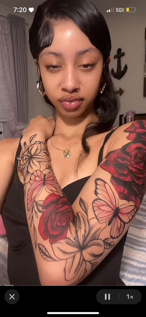 Neck Tattoos Names, Name On Neck Tattoo For Women, Neck Tattoos Women Name, Name Tattoo Neck, Big Neck Tattoos Women, Name Tattoos On Neck, Girl Thigh Tattoos, Neck Tattoos Women, Thigh Tattoos