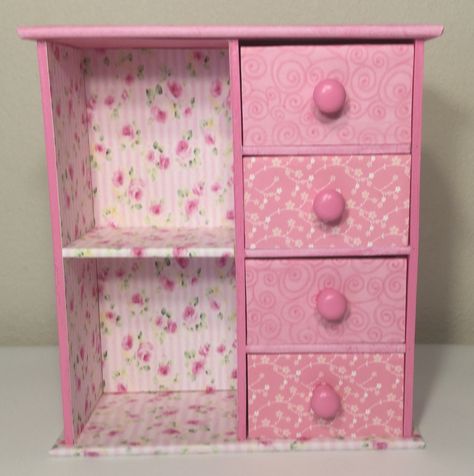 Storage unit made with foamboard and scrapbook paper. Cute Cardboard Crafts Aesthetic, Making Things Out Of Cardboard, Cardboard Shelf, Cardboard Box Storage, Cardboard Display Stand, Popsicle Stick Crafts House, Diy Desk Decor, Spool Crafts, Desk Organization Diy