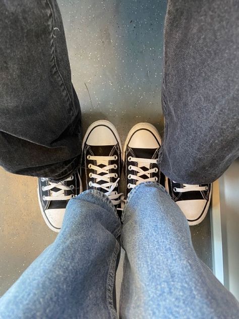 Same Shoes Couple Pictures, Couple Aesthetic Shoes, Shoe Pic Ideas, Couples Shoes Pictures, Aesthetic Lowkey Couple Pictures, Friend Shoes Picture, Converse Couple Shoes, Aesthetic Couple Shoes, Shoes Photo Aesthetic