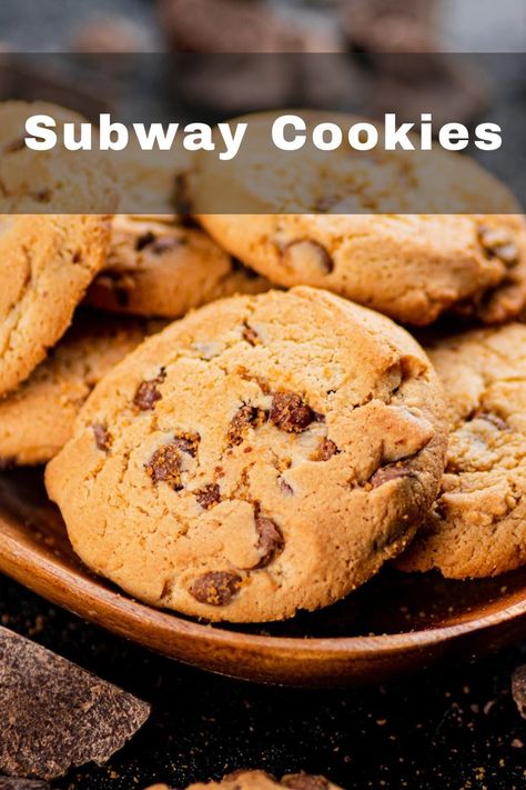 Hol dir den Subway-Genuss direkt in deine Küche mit diesem Rezept für weiche, schokoladige Cookies! Subway Cookies, Soft Cookie, Dessert, Quick Saves