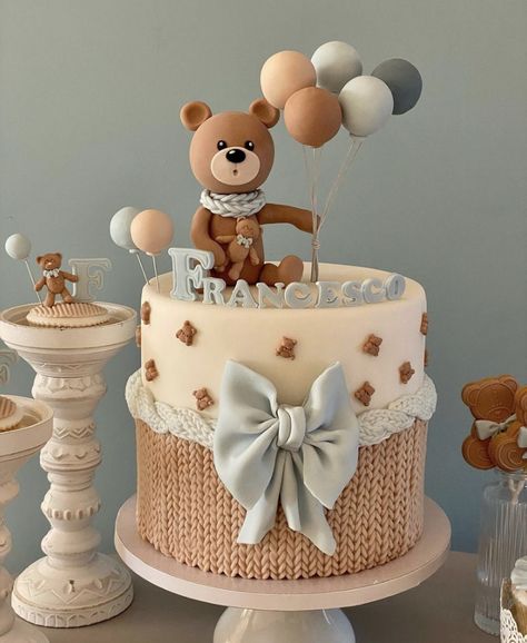 Fondant Balloons, Teddy Cake, Teddy Bear Birthday Decorations, Teddy Bear Cake, Gateau Baby Shower Garcon, Bear Baby Shower Cake, Baby Boy Birthday Cake, Boys 1st Birthday Cake, Baby First Birthday Cake