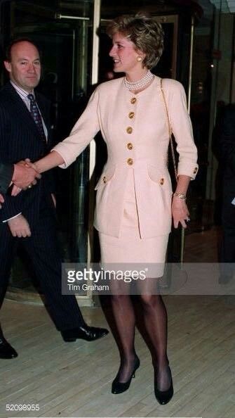 Princess Diana Fashion, Princess Diana Family, Princess Diana Pictures, Princes Diana, Diana Fashion, Lady Diana Spencer, Royal Princess, Diana Spencer, Princesa Diana