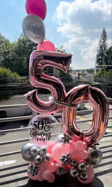 50th Birthday Balloon Bouquets, 50 Balloon Bouquet, Ballon Buquet, 60 Balloons, 50th Birthday Balloons, Party Balloons Diy, Moms 50th Birthday, 50 Balloons, 50th Birthday Decorations