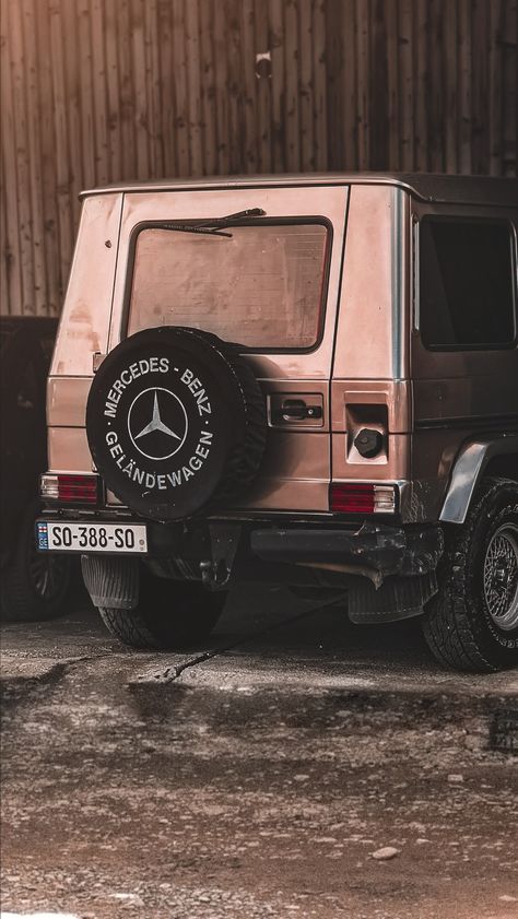 Mercedes
Mercedes benz
Mercedes benz g class
Aesthetic
low exposure
pins
pin
car
cars
photography
photo
photos Mercedes Benz G500, Old Mercedes, Mercedes G Wagon, Benz G, Car Images, G Wagon, Wagons, Old School, Mercedes Benz