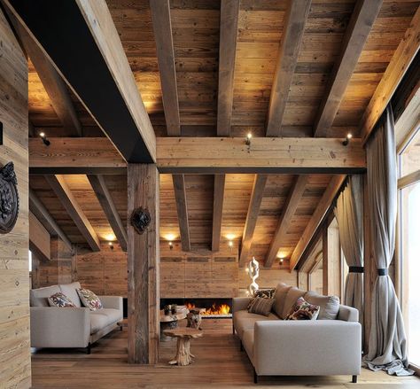 Mountain Chalet Interior, Ski Cottage, Lighting Truss, Suite Master, Chalet Interior, Design Atelier, Italian House, Cottage Style Home, Rooftop Terrace