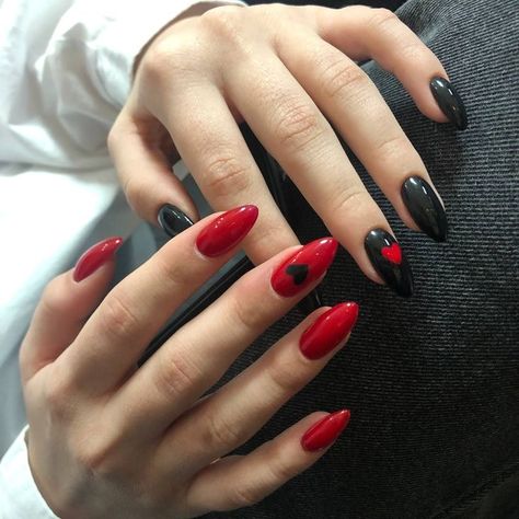 Black With Red Accent Nails, Plain Shellac Nails, Half Black Half Red Nails, Short Acrylic Nails Almond Black And Red, Rebelde Nails Ideas, Red And Black Almond Nails Designs, Graduation Nails Red And Black, Black And Red Manicure, Black And Red Acrylic Nails Ideas