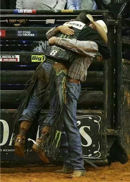 J.B. Mauney and Kent Cox after J.B. rode Bushwacker. RIP Kent! You will be sorely missed J.b. Mauney, Bull Rider Boyfriend, Theo Silva, Rhett Eaton, Aesthetic Rodeo Pictures, Jb Mauney Bull Riding, Jb Mauney, Rodeo Photography Bull Riders, Pbr Bull Riders