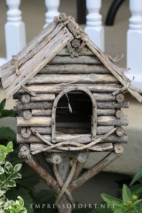 Garden Diy Decoration Ideas, Birdhouse Ideas, Homemade Bird Houses, Bird Houses Ideas Diy, Bird Home, Bird House Feeder, Bird House Plans, Unique Bird Houses, Bird House Kits