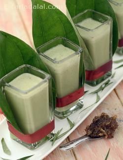 Here’s a recipe that combines the dessert and after-meal paan into one exciting glassful! The Paan Shot is a mouth-watering combination of paan and rose gulkhand with spices and ice-cream, which melts in your mouth and tickles your taste buds. Every sip of this aromatic drink will send a lovely tingle down your spine. Paan Station Wedding, Desert Presentation, Yummy Shots, Chocolate Coated Strawberries, Indian Drinks, Food Fest, Veggie Food, Indian Dessert Recipes, Shot Recipes