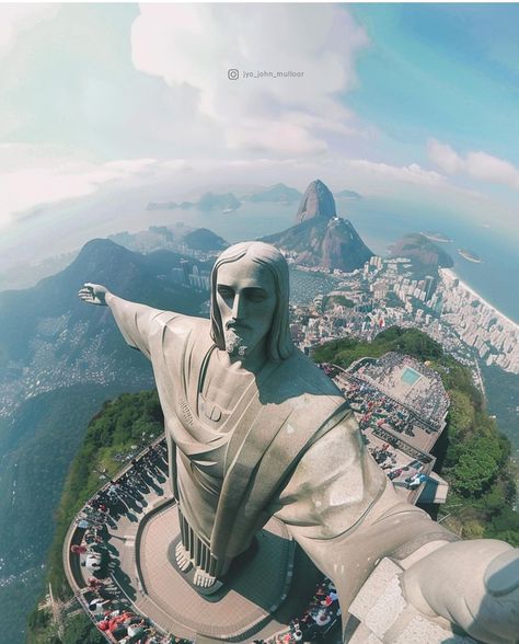 joy_john_mulloor Famous Statues, Bible Quotes Pictures, Indian Culture And Tradition, Brazil Art, Cristiano Jr, Piskel Art, Jesus Statue, Cute Football Players, Christ The Redeemer