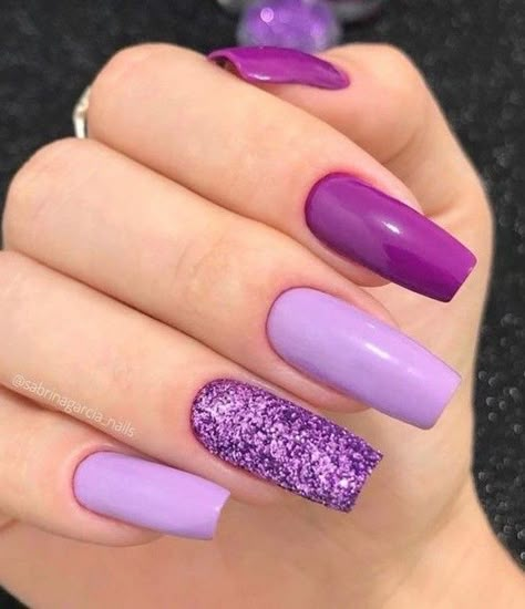 Neon Purple Nails, Purple And Pink Nails, Purple And Silver Nails, Ongles Gel Violet, Purple Gel Nails, Light Purple Nails, Violet Nails, Purple Glitter Nails, Glitter Accent Nails