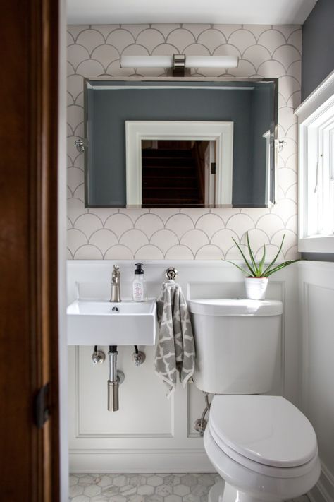 These bathrooms may be small, but what they lack in size they make up for in design!    3 Small Bath Designs using Moroccan Fish Scale Tile! White Fish Scale Tile, Transitional Powder Room, Small Bathroom Tile Ideas, Tiny Powder Rooms, Small White Bathrooms, Tiny Powder Room, Moroccan Fish Scale Tile, Powder Room Remodel, Small Bathroom Tiles