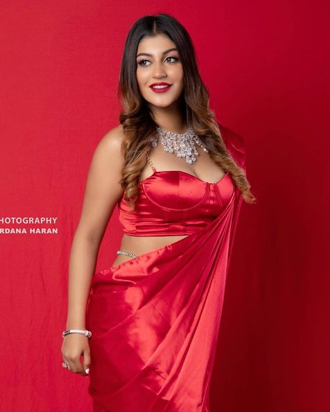 Ghatak on Instagram: “The dream sexy Valentine in desi looks @yashikaaannand . #satindress #satin #silky #shine #sareeblouse #sareeseduction #satinsaree…” Yashika Anand, Indian Fashion Saree, Satin Saree, Hot Images, Red Saree, Indian Models, Indian Bollywood, Beautiful Saree, Indian Beauty Saree