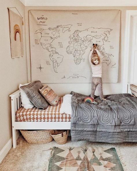 Children's bedrooms: From Toddler to Big-Kid Bed - Hither & Thither Interior Design Country, Ideas Hogar, Boy Bedroom, Big Boy Room, Bedroom Layouts, Boys Bedrooms, Boy's Bedroom, Kid Spaces, Baby Room Decor