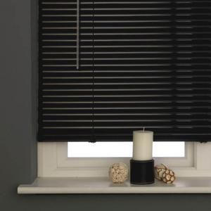 25mm Aluminum Venetian Blind Black Inexpensive Window Treatments, Blind Ideas, Pvc Blinds, Black Blinds, Man House, Mini Blinds, Aluminium Windows, Black And White Decor, Venetian Blinds