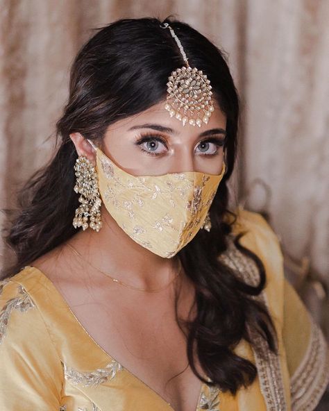 1,974 Likes, 18 Comments - B Anu Designs by Anu Batra (@banudesigns) on Instagram: ““Eyes can be so powerful to the point where words aren’t needed” - Unknown Starting a new bridal…” Masks Ideas, Bridal Face Mask, Green Face Mask, Wedding Dresses Men Indian, Bridal Mask, Bridal Accessory, Bridal Poses, Wedding Dress Men, Face Mask Design