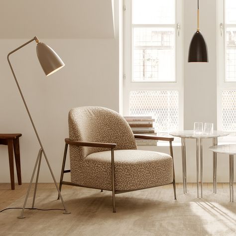 Grasshopper Lamp, Greta Grossman, Design Online Shop, Centre Table, Isamu Noguchi, Metal Floor Lamps, Charles Eames, Black Floor Lamp, Tubular Steel