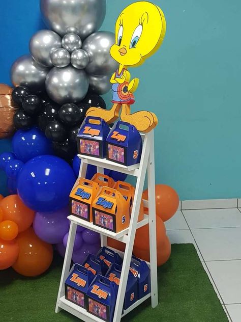 Space Jam Birthday Party Food Ideas, Space Jam Birthday Party Ideas, Space Jam Birthday Party, Space Jam Party, Space Jam New Legacy, Space Jam Birthday, Space Jam Theme, Looney Tunes Party, Kindergarten Graduation Party