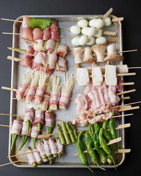 Chicken Yakitori Recipe, Grilled Quail, Charcoal Grilled Chicken, Yakitori Recipe, Yakitori Skewers, Yakitori Chicken, Recipe Japanese, Recipes Grill, Grilled Chicken Skewers