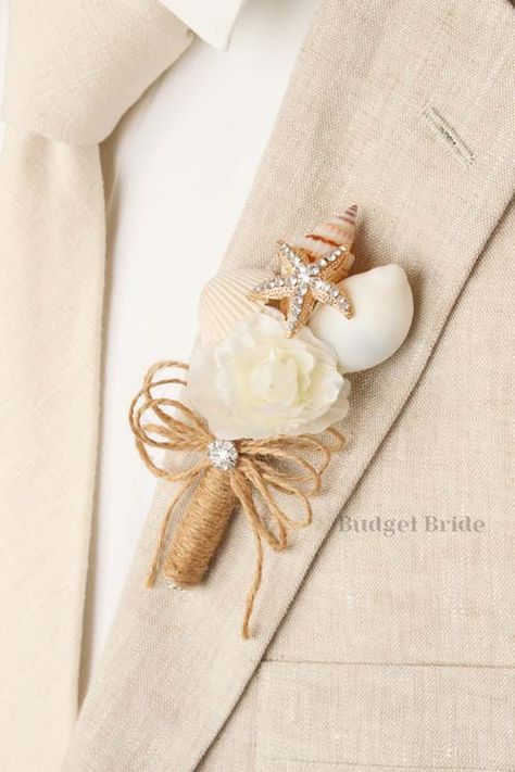 Small Beach Wedding Bouquet, Shell Wedding Dress, Beachy Wedding Decor, Champagne Beach Wedding, Small Beach Wedding Ideas, Unique Beach Wedding Ideas, Simple Beach Wedding Ideas, Ocean Side Wedding, Lapel Boutonniere