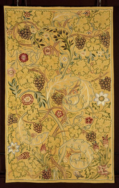 Hanging | May Morris | William Morris | V&A Explore The Collections May Morris, Embroidered Linen, National Art, Victoria And Albert, Victoria And Albert Museum, Belle Epoque, William Morris, Bed Covers, Vintage World Maps