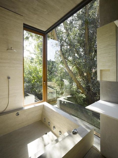 L House by Mathias Klotz Modernist House, Bathroom Features, Outdoor Dining Room, Powder Rooms, Luxe Interiors, Sonoma County, Dream Bathroom, Power Couple, Soaking Tub