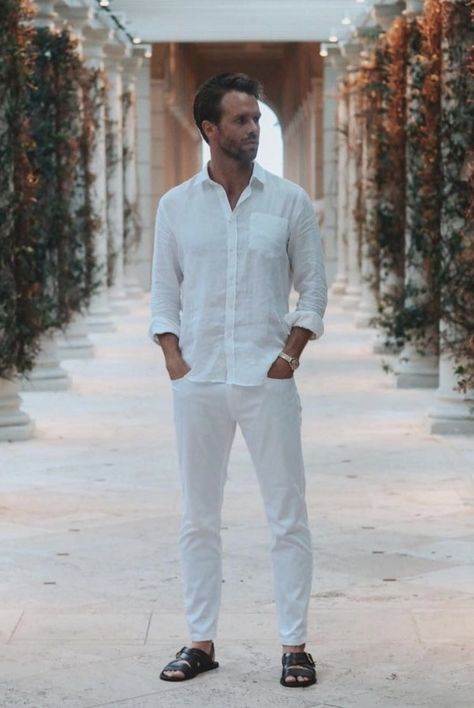 Wedding Guest Outfit Men, Mens Beach Wedding Attire, Hamptons Party, All White Party Outfits, White Christmas Party, Beach Wedding Outfit, Beach Outfit Men, Beach Wedding White, White Party Outfit