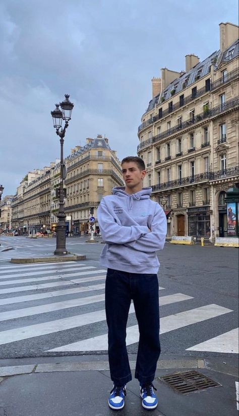 London Instagram Pictures, London Photo Ideas, Paris Photo Ideas, Paris Mens Fashion, Mens Photoshoot Poses, Instagram Men, London Pictures, Trendy Fits, Outfits Hombre