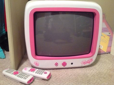 Barbie TV for sale!!!! Disney Princess Tv, Tv Texture, Aesthetic Tv, Gyaru Aesthetic, Rooms Decoration, Crt Tv, Barbi Benton, Tv Head, 2000s Aesthetic