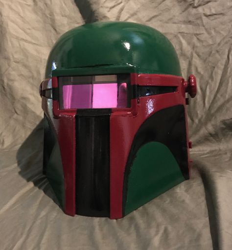 Homemade Boba Fett - Star Wars welding helmet Welding Mask Custom, Painted Welding Helmet, Welding Mask Design, Welding Mask, Welding Helmet Art, Custom Welding Hoods, Custom Welding Helmets, Welding Helmet Designs, Welding Stickers