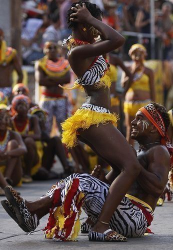 Black Dancers, Afro Dance, Belly Dancing Classes, Isadora Duncan, Preteen Clothing, African Dance, African People, Dance Photography, African Culture